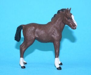 BRITAINS FARM #2122 H2122 COLT STANDING 1960s ENGLAND