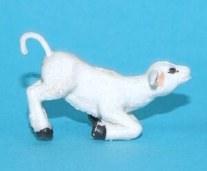 BRITAINS FARM #2216 ASSORTED LAMBS #2211 H2211 H1576 LAMB KNEELING 1950s HERALD