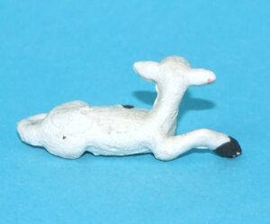 BRITAINS FARM #2216 ASSORTED LAMBS #2211 H2211 H1577 LAMB LYING 1950s HERALD
