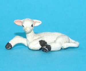BRITAINS FARM #2216 ASSORTED LAMBS #2211 H2211 H1577 LAMB LYING 1950s HERALD