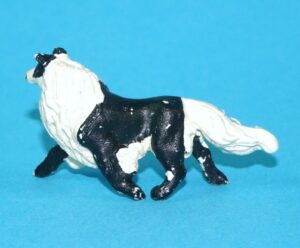 BRITAINS FARM #2221 H1579 H2221 SHEEPDOG RUNNING 1950s HERALD ENGLAND
