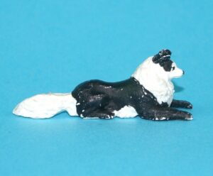 BRITAINS FARM #2222 H2222 SHEEPDOG LYING 1960s HERALD ENGLAND