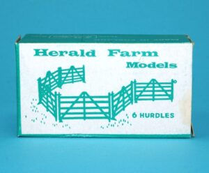 BRITAINS FARM No 1718 H1718 PACK OF HURDLES MIB ORIGINAL BOX 1960s ENGLAND