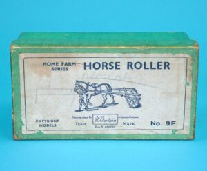 BRITAINS LEAD FARM No. 9F HORSE ROLLER IN ORIGINAL BOX 1940s ENGLAND