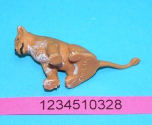 BRITAINS ZOO #1343 LION CUB 1960s ENGLAND