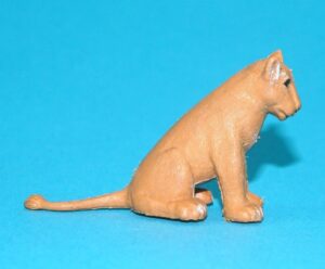 BRITAINS ZOO #1343 LION CUB 1960s ENGLAND
