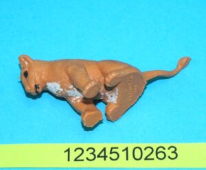 BRITAINS ZOO #1343 LION CUB 1960s ENGLAND