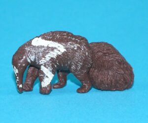 BRITAINS ZOO #1361 ANTEATER 1960s SHORT NECK VARIANT ENGLAND HTF