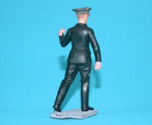 BRITAINS ZOO #1391 WALKING KEEPER (LEADING ANIMALS) 1960s FACTORY ERROR ENGLAND