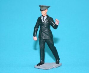 BRITAINS ZOO #1391 WALKING KEEPER (LEADING ANIMALS) 1960s FACTORY ERROR ENGLAND