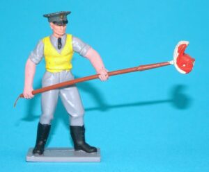BRITAINS ZOO #1392 KEEPER WITH MEAT 1960s ENGLAND