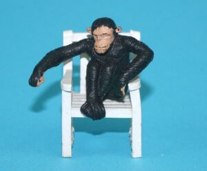 BRITAINS ZOO #4375 CHIMPS TEA PARTY SPARE CHIMP FOR ZOOKEEPER&CHAIR 1960s HERALD