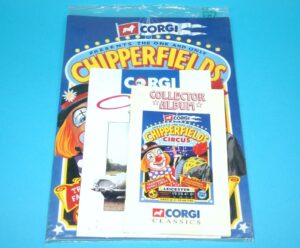 CORGI TOYS MAIL AWAY CATALOG 1993/94 CHIPPERFIELDS ALBUM BOND DB5 COLLECTOR CATA