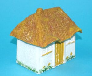 F.G. TAYLOR & SONS PLASTIC COTTAGE FARM HOUSE 1950s ENGLAND