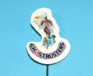 THE REAL GHOSTBUSTERS COLLECTORS PIN BADGE BAD-TO-THE-BONE-GHOST 1987 SPEELBOOM PROMO