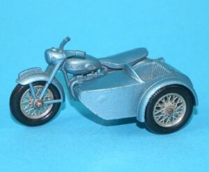 MATCHBOX #4 TRIUMPH SIDECAR 1960s LESNEY