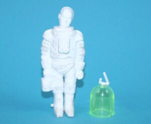 PLASTIC SPACEMAN ASTRONAUT COSMONAUT 1/32 SCALE 1960s LINDE MANURBA W. GERMANY