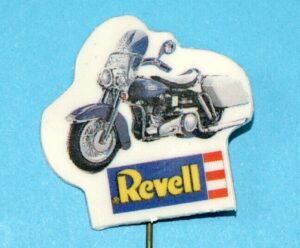 REVELL COLLECTORS PIN BADGE HARLEY DAVIDSON 1980s SPEELBOOM TOY PROMO HOLLAND