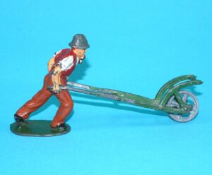 TIMPO TOYS LEAD FARM GARDENER PUSHING SACK BARROW 1940s ENGLAND BRITAINS JOHILLC