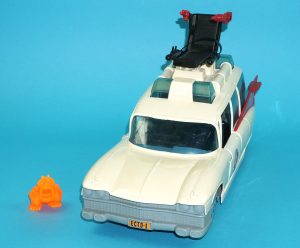 THE REAL GHOSTBUSTERS ECTO-1 CADILLAC 100% COMPLETE 1986 KENNER