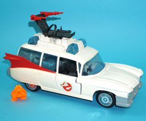 THE REAL GHOSTBUSTERS ECTO-1 CADILLAC 100% COMPLETE 1986 KENNER