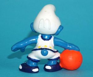 SMURFS MCDONALDS SPORTS SMURF BASKETBALL PLAYER 1997 SCHLEICH