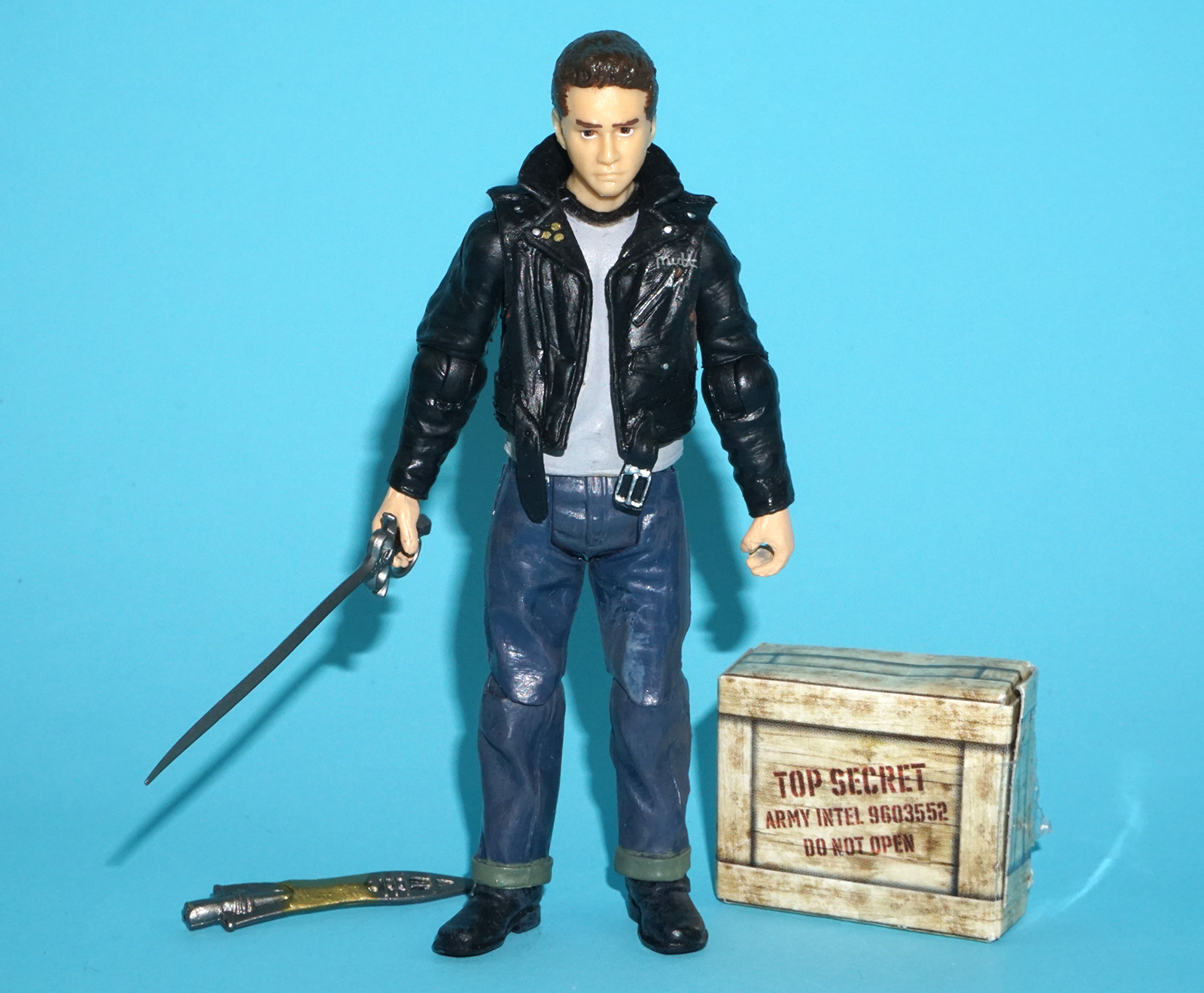 INDIANA JONES KOTCS KINGDOM CRYSTAL SKULL MUTT WILLIAMS WITH SWORD 100% COMPLETE 2008 HASBRO