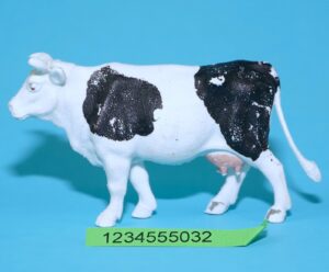 BRITAINS FARM #2132 FRIESIAN COW STANDING BLACK 1950s LEAD MOLD ENGLAND