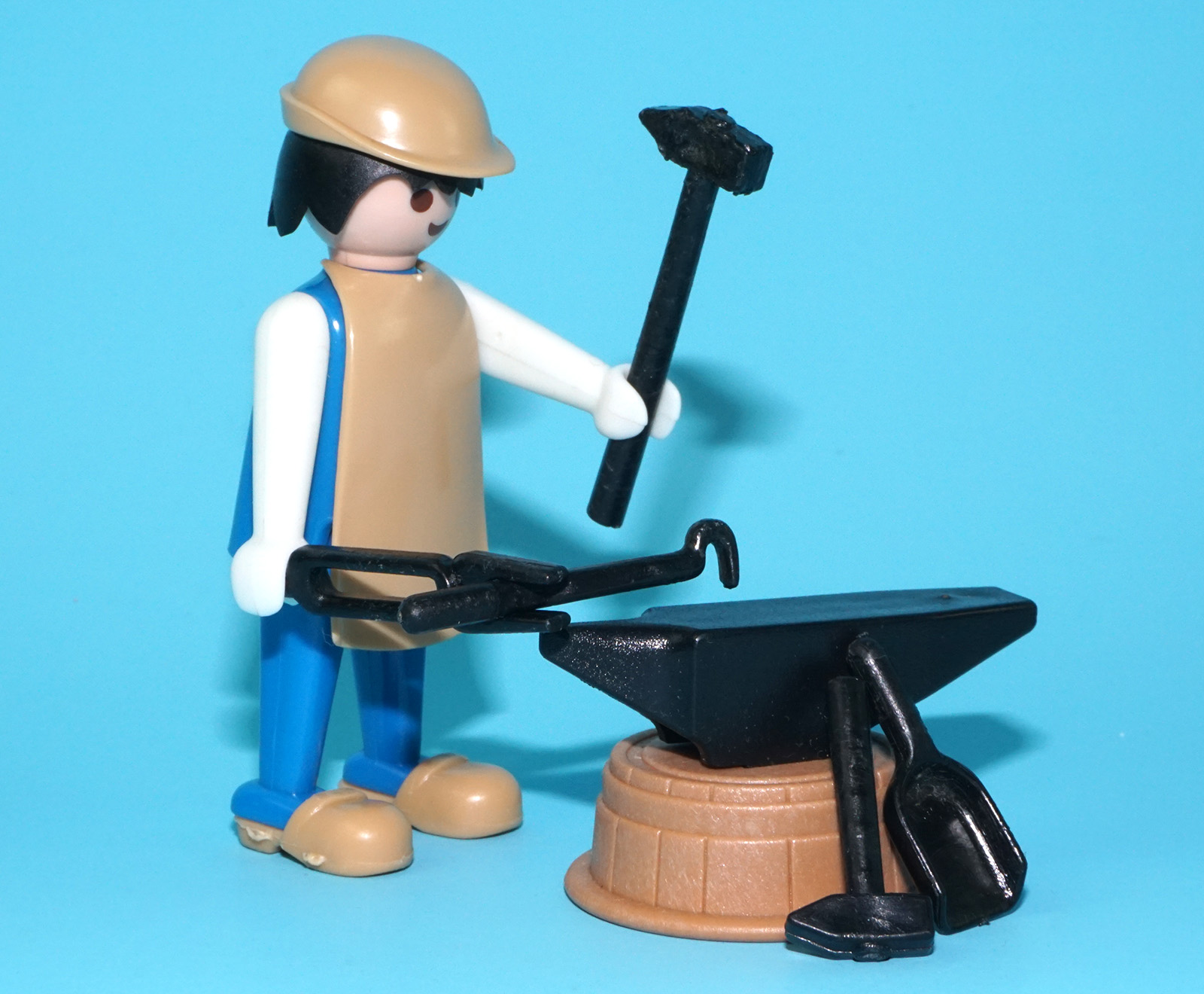 PLAYMOBIL 3370 CLICKY SYSTEM BLACKSMITH AND ANVIL BOXED EURO BOX 1977 GEOBRA BRANDSTÄTTER - Image 7