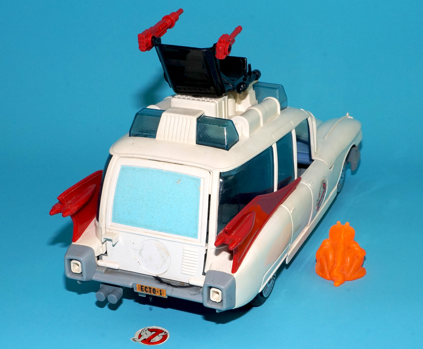 THE REAL GHOSTBUSTERS ECTO-1 CADILLAC 100% COMPLETE 1986 KENNER - Image 4