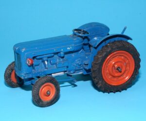 BRITAINS FARM #9525 172F FORDSON POWER MAJOR TRACTOR 1:32 1950s ENGLAND
