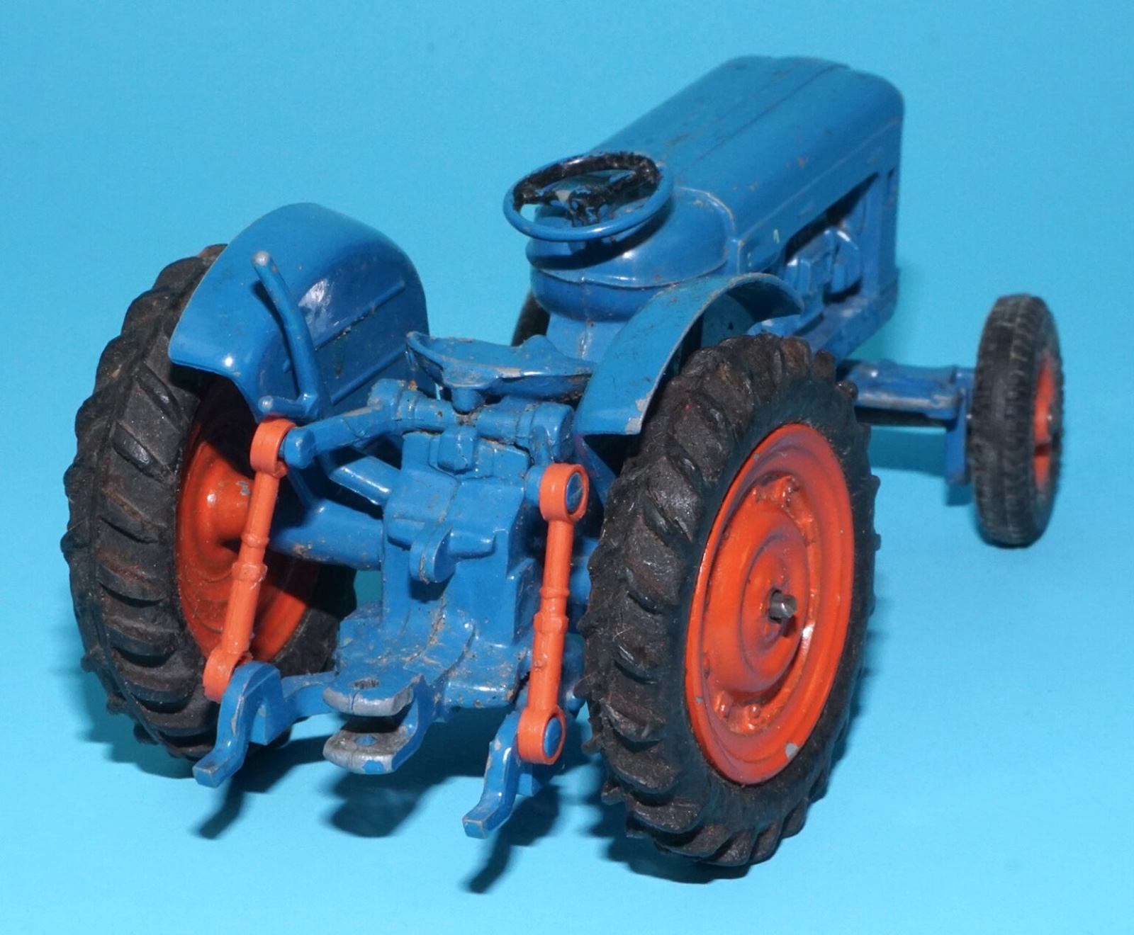 BRITAINS FARM #9525 172F FORDSON POWER MAJOR TRACTOR 1:32 1950s ENGLAND - Image 5