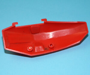 TRANSFORMERS G1 ORIGINAL SPARE PART JETFIRE LEG GUARD ARMOR (R) 1985 HASBRO