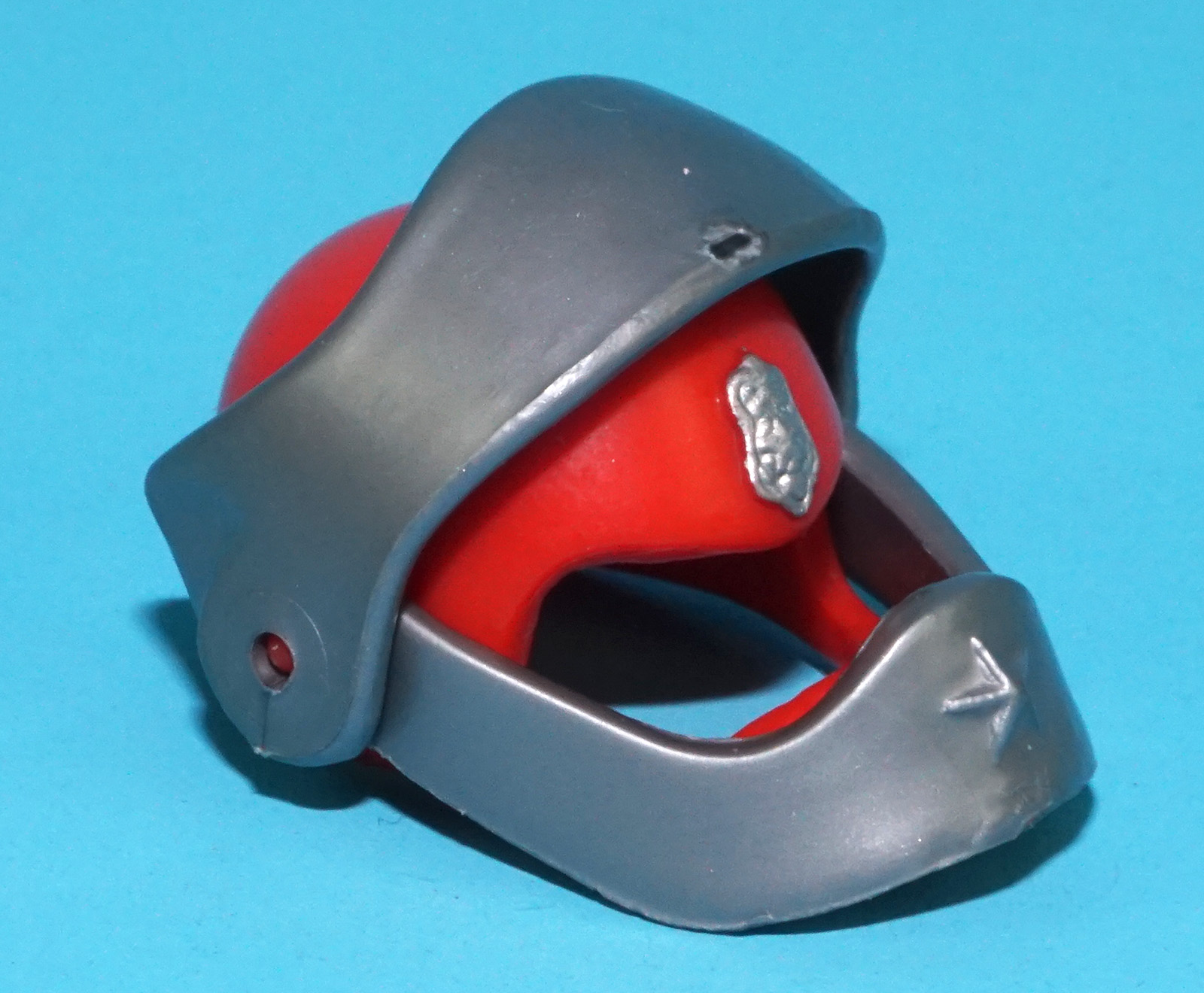 COPS N CROOKS ORIGINAL SPARE PART POWDER KEG HELMET WITH 2 VISORS 1988 HASBRO - Image 2