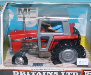 BRITAINS FARM #9522 MASSEY FERGUSON MF 595 TRACTOR BOXED MIB NRFB 1976 ENGLAND