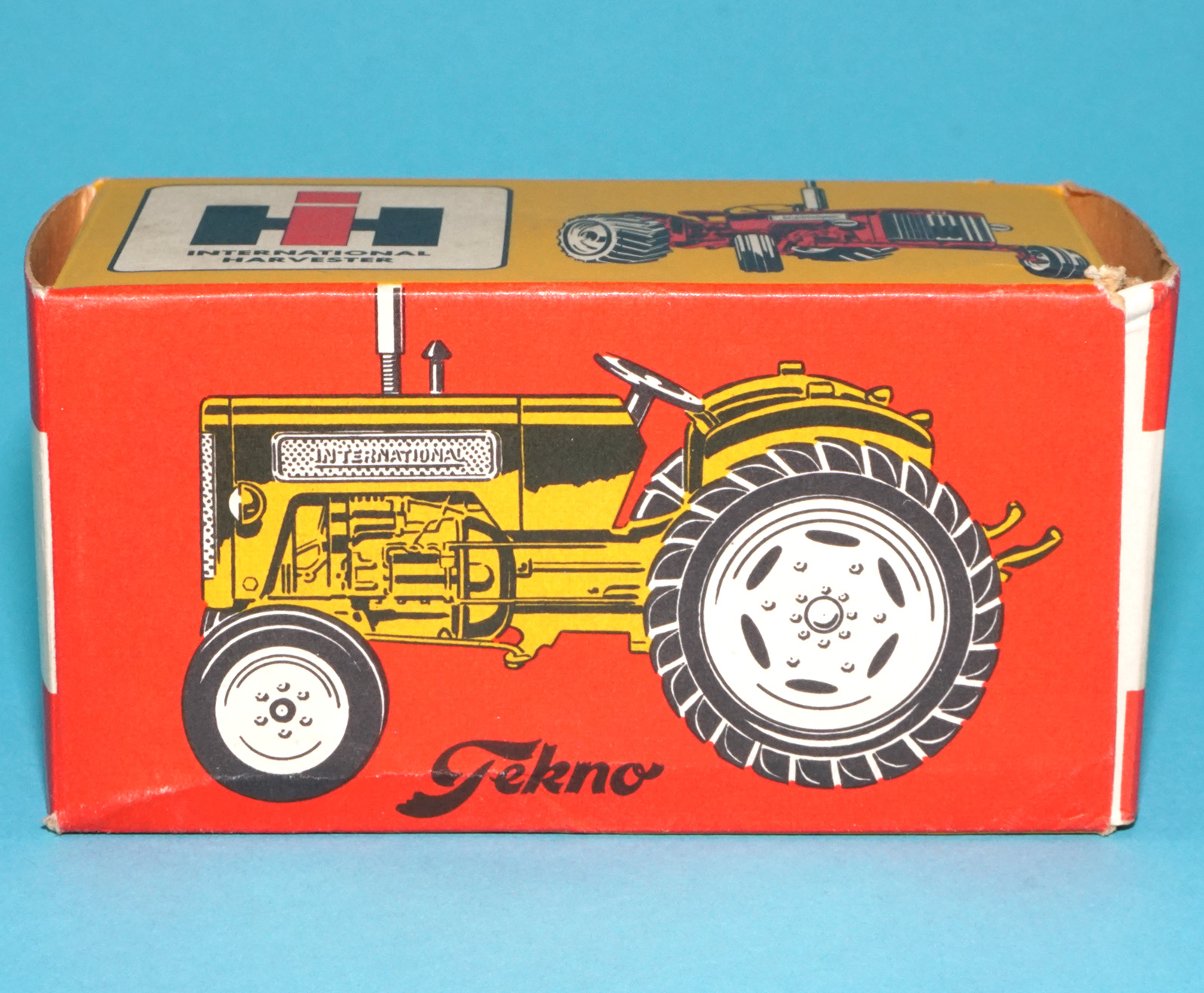 TEKNO #465 MCCORMICK INTERNATIONAL TRACTOR COMPLETE BOXED ORIGINAL BOX 1970s DENMARK - Image 3