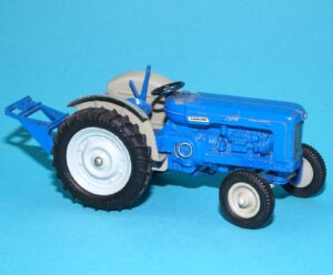 BRITAINS FARM #9525 FORDSON SUPER MAJOR TRACTOR 1964 ENGLAND