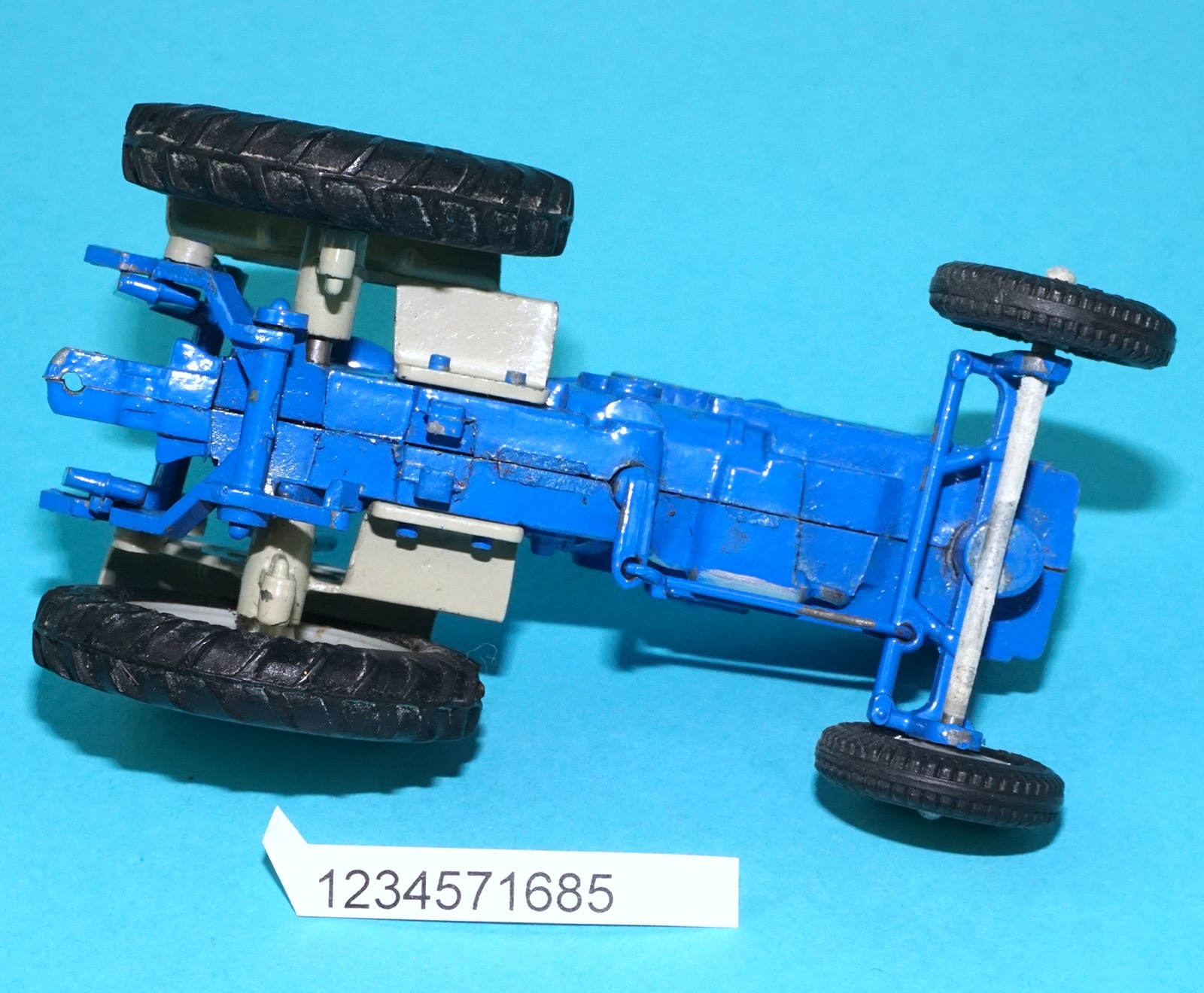 BRITAINS FARM #9525 FORDSON SUPER MAJOR TRACTOR 1964 ENGLAND - Image 6