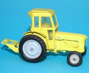 BRITAINS FARM #9630 FORDSON TRACTOR INDUSTRIAL YELLOW VARIANT 1964 ENGLAND