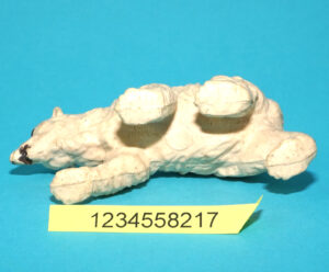 BRITAINS ZOO #1332 POLAR BEAR WALKING 1970s ENGLAND