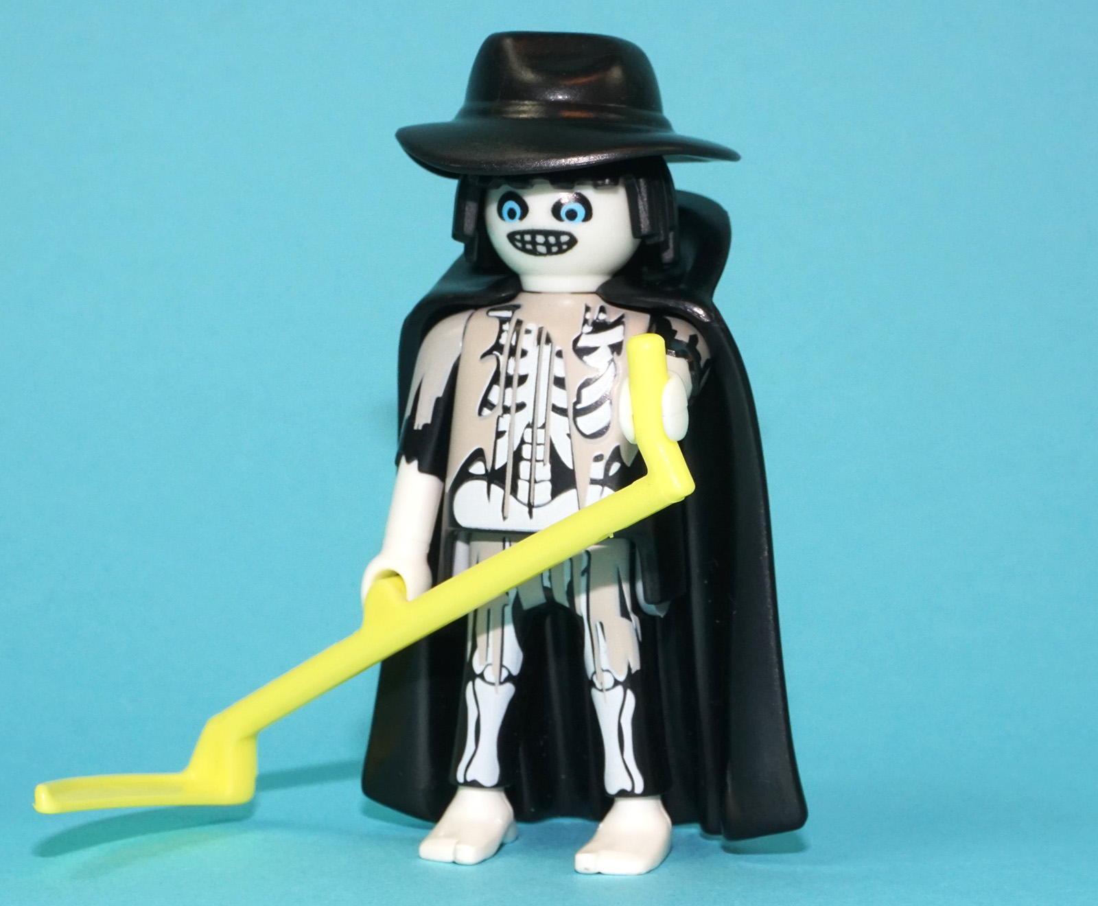 PLAYMOBIL 5203 MYSTERY PACK GRIM REAPER 100% COMPLETE 2011 GEOBRA RETIRED - Image 2