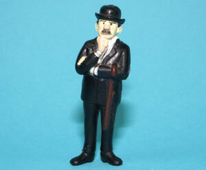 TIN TIN TINTIN PVC MINI TOY FIGURE THOMPSON 1/35 SCALE 1973 BELVISION ESSO PROMO BENELUX