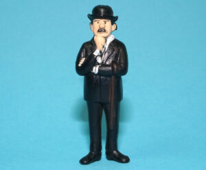 TIN TIN TINTIN PVC MINI TOY FIGURE THOMPSON 1/35 SCALE 1973 BELVISION ESSO PROMO BENELUX