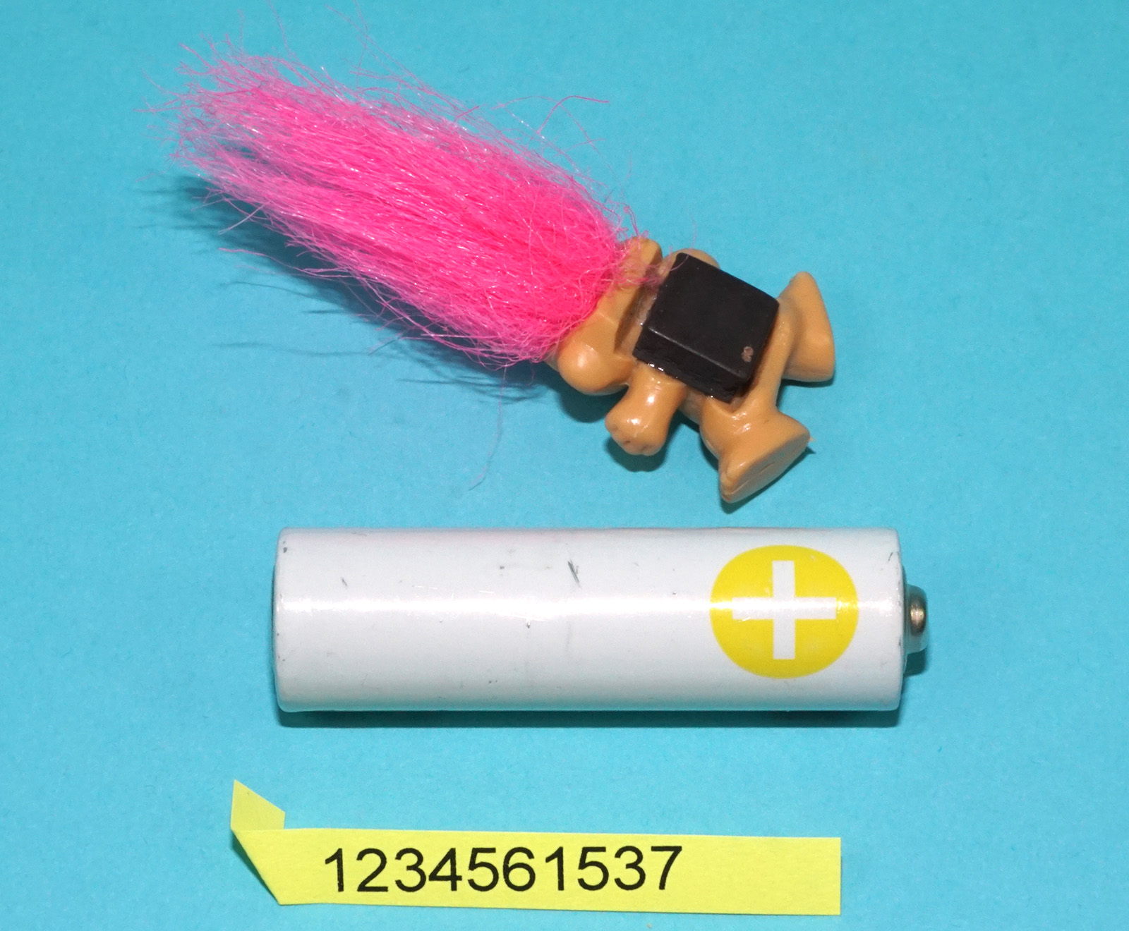 TROLLS PVC MINI FIGURE GOOD LUCK TROLL FRIDGE MAGNET 1990s RUSS BERRIE CHINA - Image 3