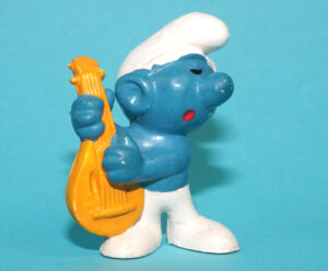 SMURFS 20013 LUTE SMURF W. GERMANY COO 1970s SCHLEICH