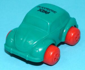 VIKING TOYS VW VOLKSWAGEN BEETLE PLASTIC TOY CAR 1990s PAX BARNSKOR PROMO SWEDEN