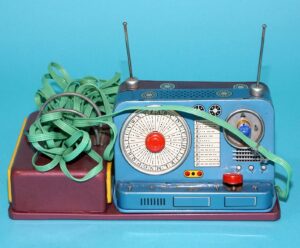 SPACE CONTROL COMMUNICATION SET BATTERY OPERATED TIN TOY 1950s MASUDAYA MODERN TOYS JAPAN WORKS READ