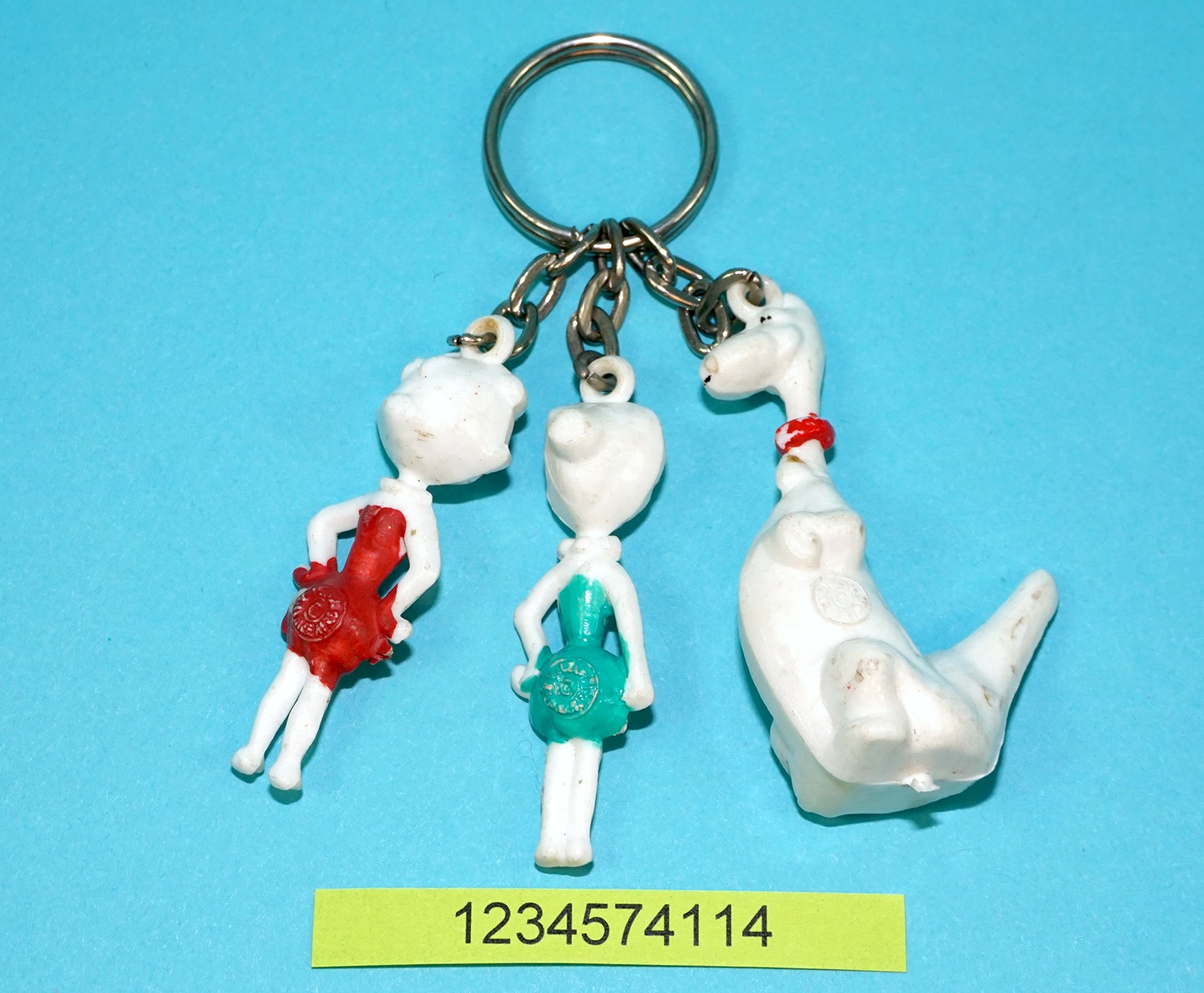 FLINTSTONES KEYRINGS KEYCHAIN LOT WILMA BETTY DINO 1968 MELIOR HOLLAND HANNA BARBERA - Image 2