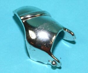 BIKER MICE FROM MARS ORIGINAL SPARE PART BIKER KNIGHTS ARMATRON MODO SHOULDER ARMOR (L) 1995 GALOOB READ