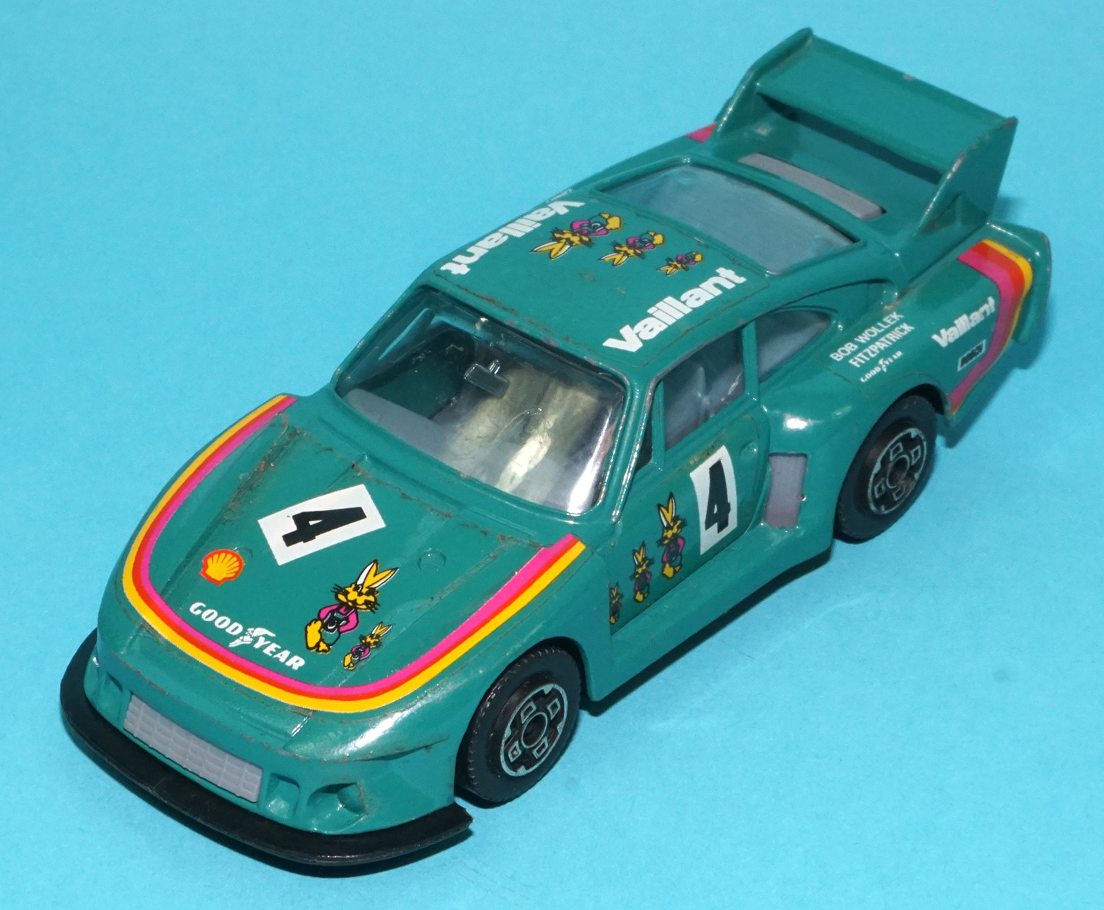 BBURAGO 4142 PORSCHE 935 VAILLANT MODEL CAR 1/43 SCALE 1983 BURAGO - Image 2